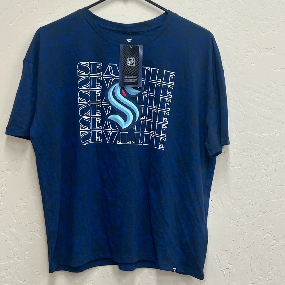 Fanatics Blue Graphic Tee - Picture 2 of 4